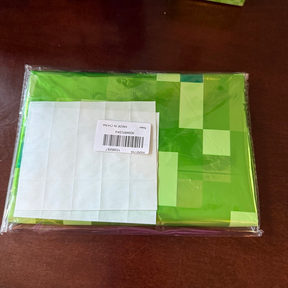 40 Inch Green Pixel Miner Number 7 Balloon Set, 13Pcs Large MIning Foil Metallic - Picture 2 of 3